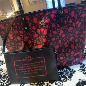 Brand new/no tags!! Large coach tote!